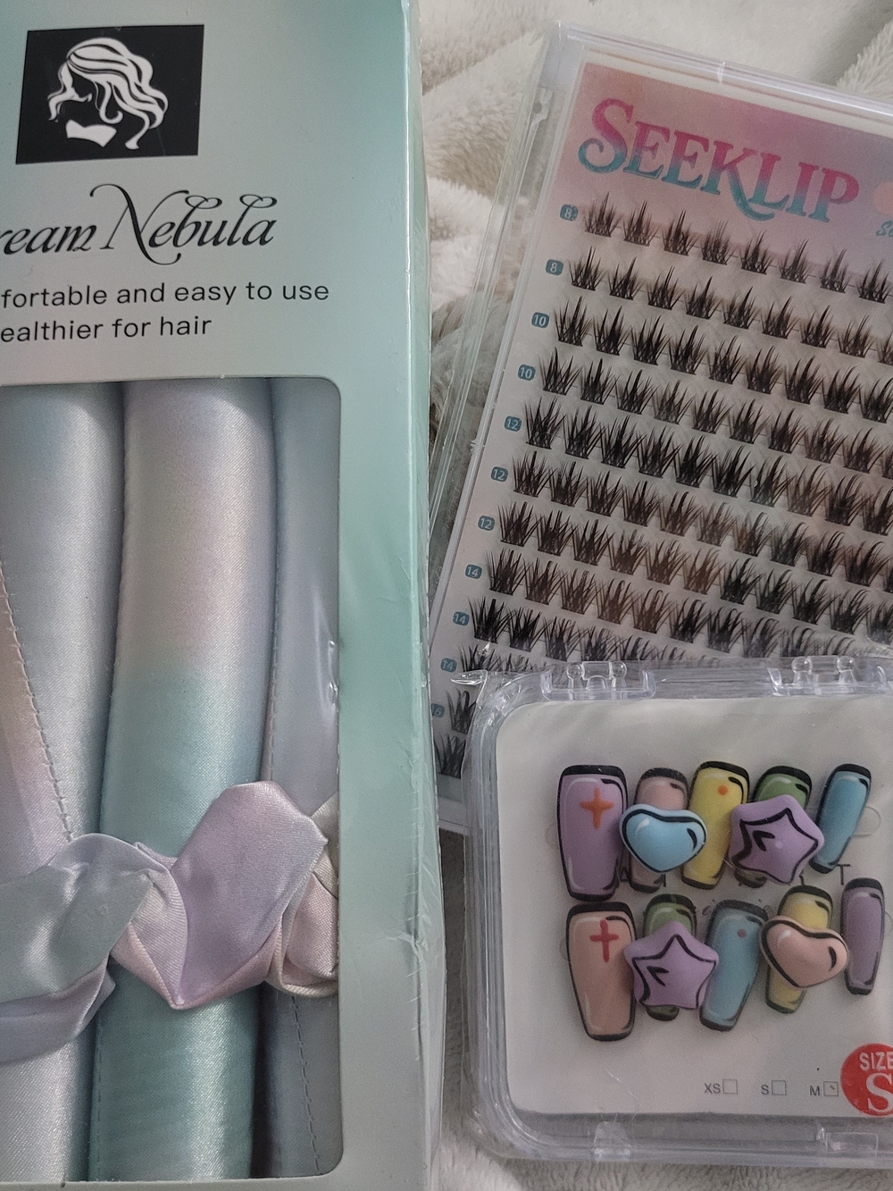 DIY Beauty Bundle Heatless Hair Curler Seeklip Lash Clusters Pop Art Nails